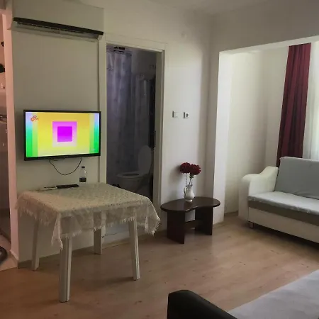 Ξενοδοχείο με διαμερίσματα Ege