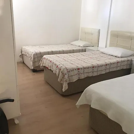 Ege Ξενοδοχείο με διαμερίσματα