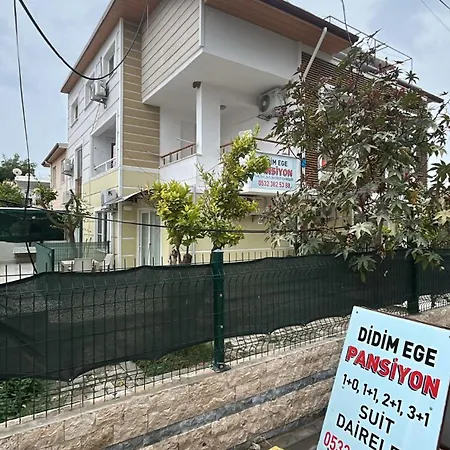 Ξενοδοχείο με διαμερίσματα Ege *