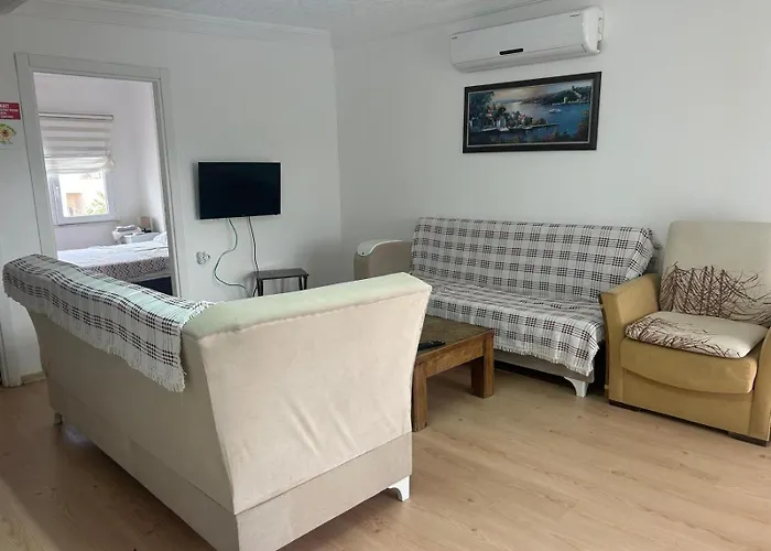 Aparthotel Ege *